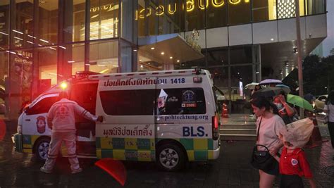 Shooting at a major Bangkok shopping mall kills 3, and a suspect is in police custody